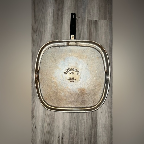 Wagner Ware Magnalite Sidney 10.75” Broiler Griddle Square Aluminum Vintage - Picture 5 of 7